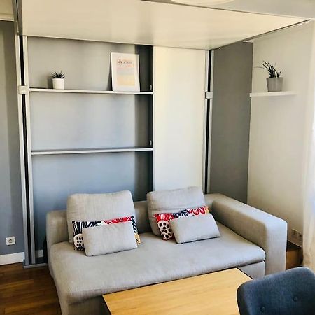 Cosy Studio Near Public Transport Appartement Parijs Buitenkant foto